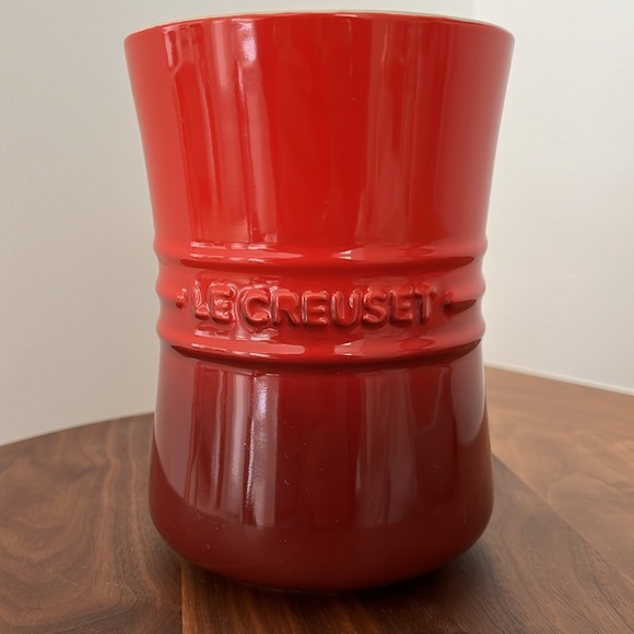 Le Creuset Other - LE CREUSET Stoneware Cherry Ombre Revolution Utensil Holder Kitchen Decor